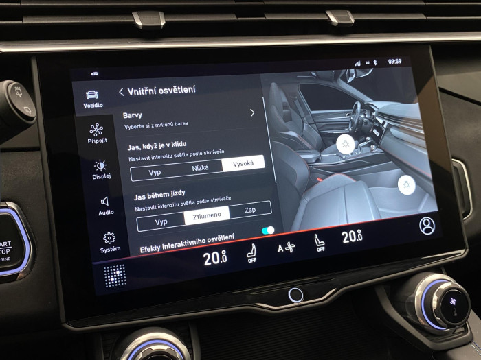 Lynk & Co 01 MORE PHEV