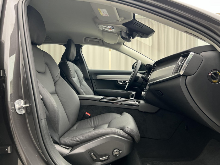 Volvo V90 T6 AWD RECHARGE PLUS DARK AUT