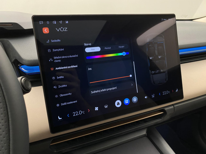 Lynk & Co 08 MORE PHEV