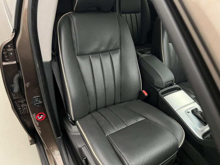 Volvo XC90 D5 AWD SUMMUM 7MÍSTNÁ AUT 2.4 d Summum