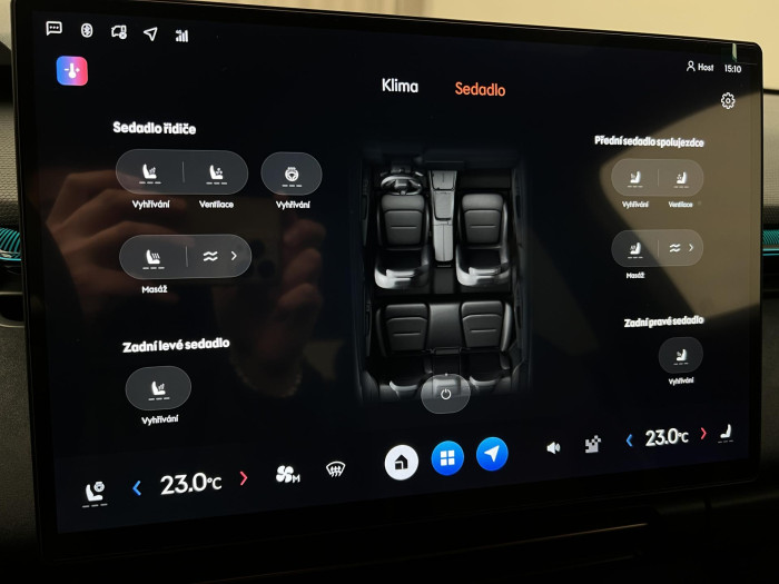 Lynk & Co 08 MORE PHEV