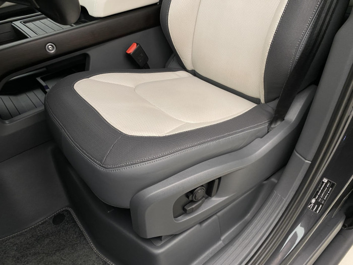 Land Rover Defender 110 D300 X-DYNAMIC HSE AWD 7m 3.0 d Dynamic