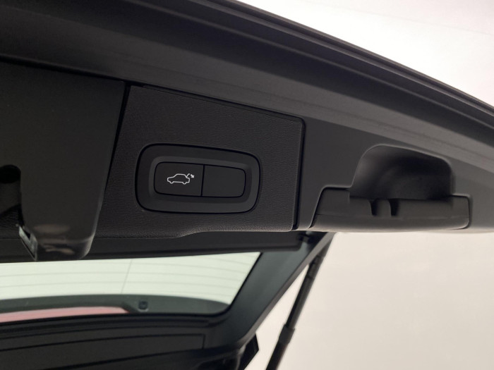 Volvo XC60 T5 AWD MOMENTUM AUT CZ 2.0 Momentum