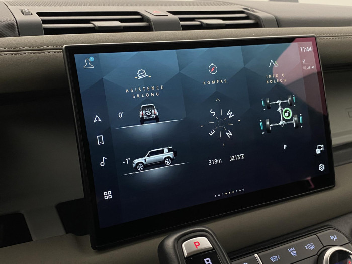 Land Rover Defender 110 D250 SE AWD AUT REZERVACE 3.0 d SE