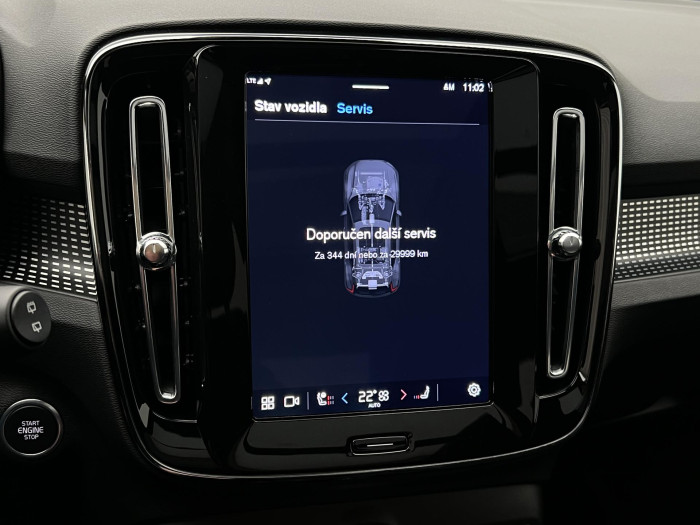 Volvo XC40 B3 ULTRA DARK AUT CZ