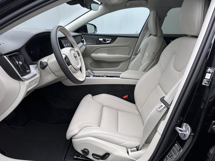 Volvo V60 B4 AUT BRIGHT PLUS