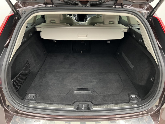 Volvo V60 CC D4 AWD AUT CZ 2.0 d CC CC