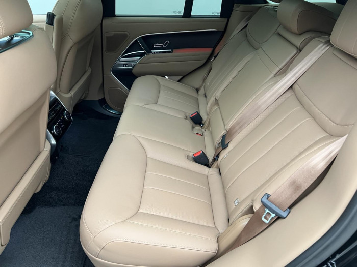 Land Rover Range Rover D350 HSE SWB AWD Aut REZERVACE 3.0 d