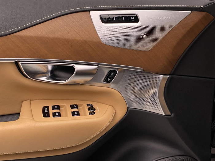 Volvo XC90 D5 AWD INSCRIPTION REZERVACE 2.0 d