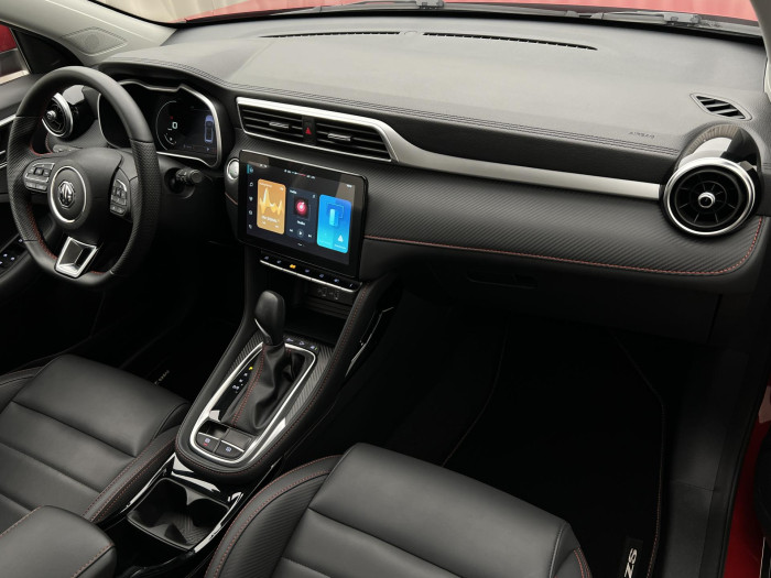 MG ZS 1.0T EXCLUSIVE AUT CZ 1.maj. 1.0 Exclusive