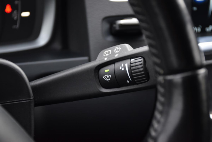 Volvo V60 D4 MOMENTUM REZERVACE 2.0 d Momentum