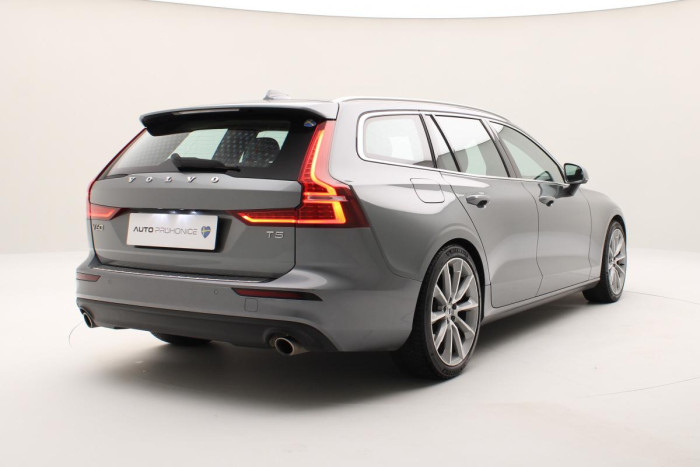 Volvo V60 T5 MOMENTUM AUT CZ REZERVACE 2.0 Momentum