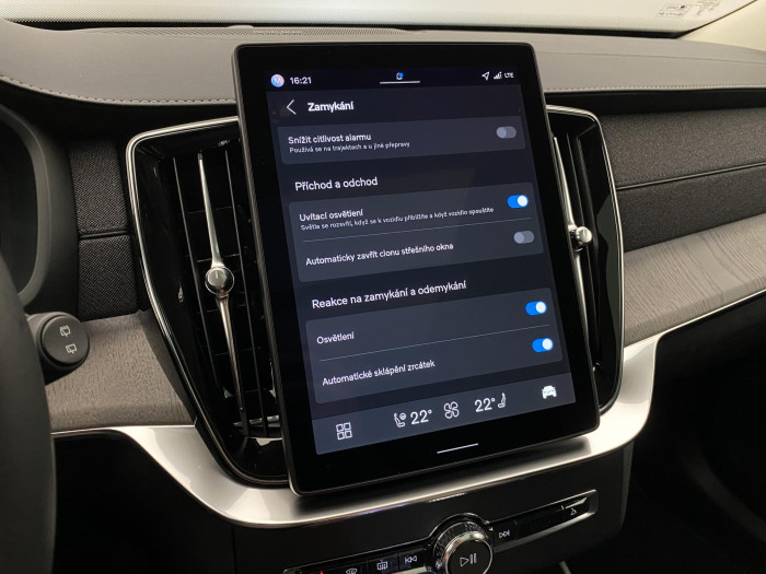 Volvo XC90 T8 AWD RECHARGE DARK PLUS 7m