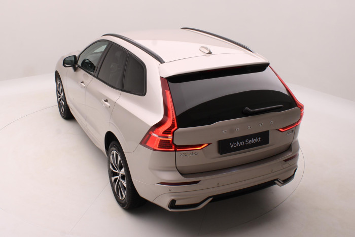Volvo XC60 B5 AWD DARK PLUS AUT CZ