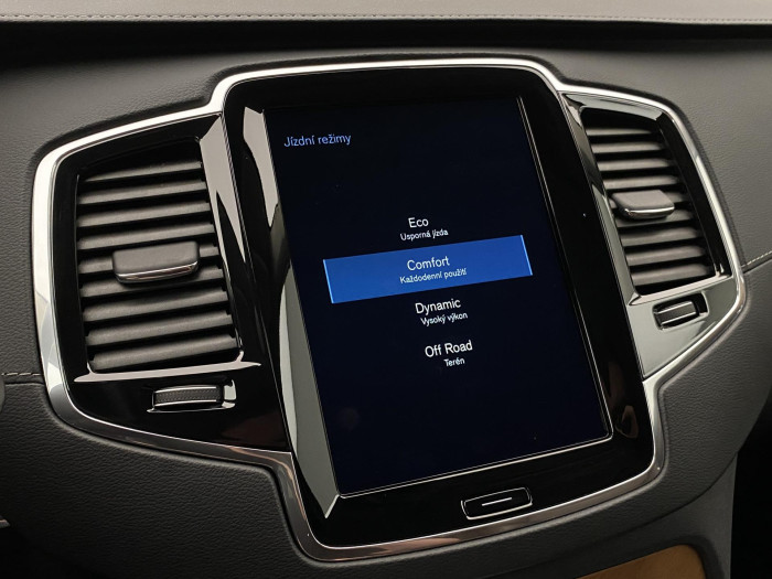 Volvo XC90 B5 AWD INSCRIPTION CZ