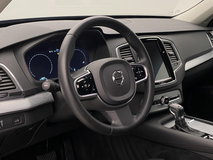 Volvo XC90 D5 AWD MOMENTUM AUT CZ 2.0 d Momentum