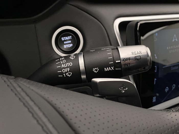 Land Rover Range Rover Velar D300 HSE AWD AUT REZERVACE 3.0 d