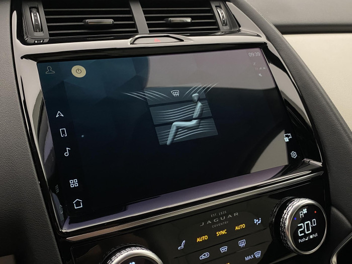 Jaguar E-Pace P200 S AWD AUT REZERVACE