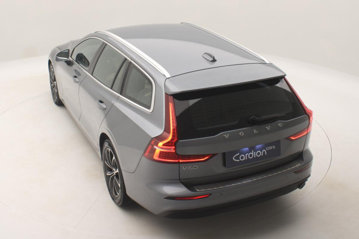 Volvo V60 D3 MOMENTUM NAVIGACE REZERVACE 2.0 d Momentum