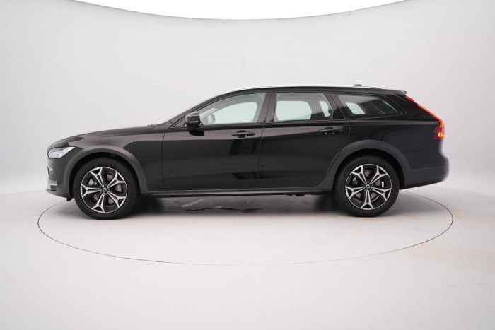 Volvo V90 CC B4 AWD PLUS AUT CZ 1.maj.