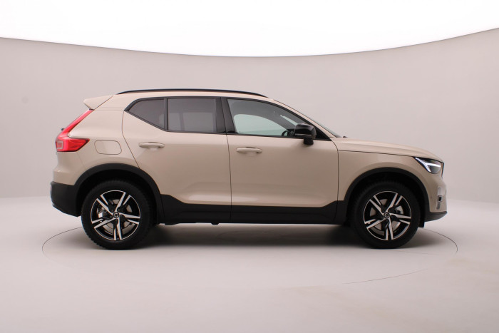 Volvo XC40 B3 AUT DARK PLUS