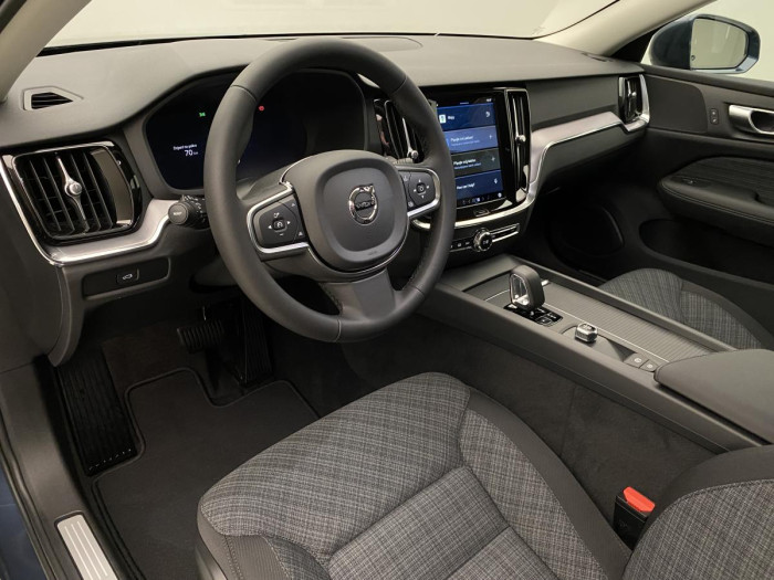 Volvo V60 B3 AUT  ESSENTIAL