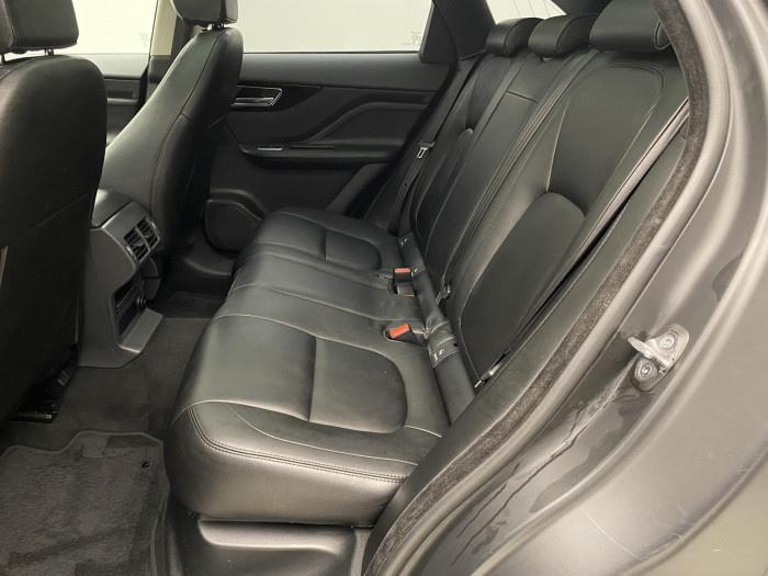 Jaguar F-Pace 25t AWD AUT