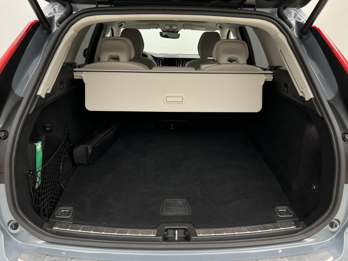 Volvo XC60 T6 AWD RECHARGE PLUS DARK AUT