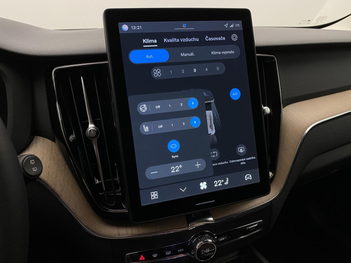 Volvo XC60 B5 AWD AUT DARK PLUS