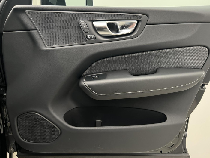 Volvo XC60 B5 AWD BLACK EDITION PLUS AUT