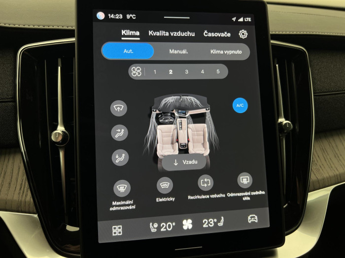 Volvo XC90 T8 AWD RECHARGE PLUS DARK CZ