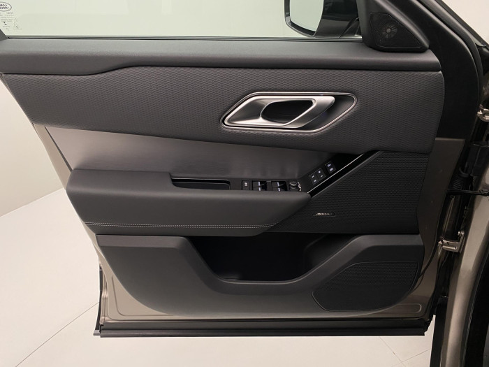 Land Rover Range Rover Velar D200 R-DYNAMIC SE AWD AUT 2.0 d Dynamic SE