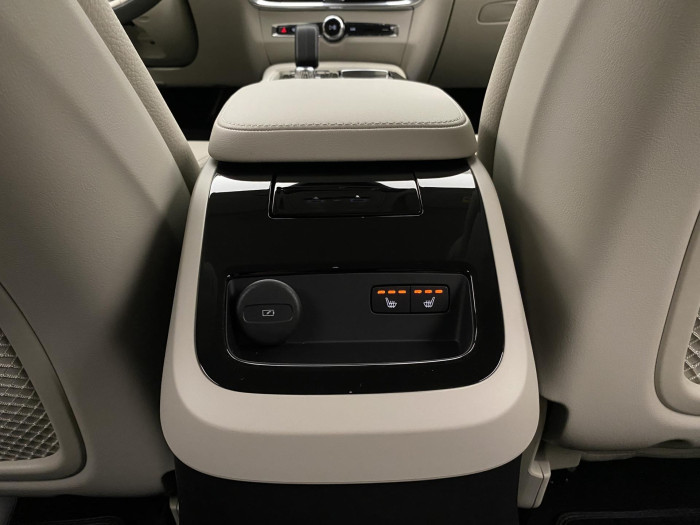 Volvo V90 T6 AWD Plug-in BRIGHT PLUS