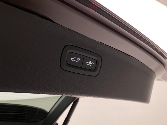 Volvo XC90 T8 AWD RECHARGE BRIGHT ULTRA 7