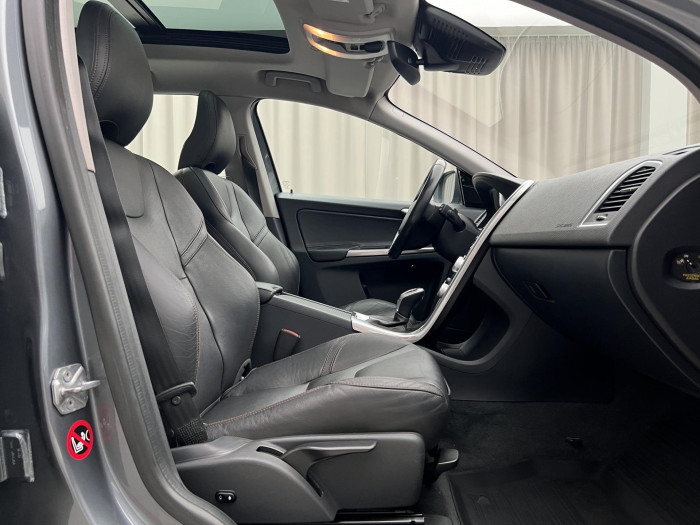Volvo XC60 D3 SUMMUM AUT 2.0 d Summum