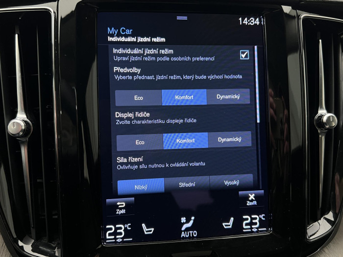 Volvo XC60 B5 AWD INSCRIPTION AUT CZ