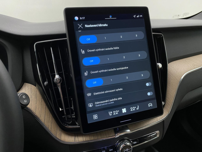 Volvo XC60 B5 AWD AUT DARK PLUS