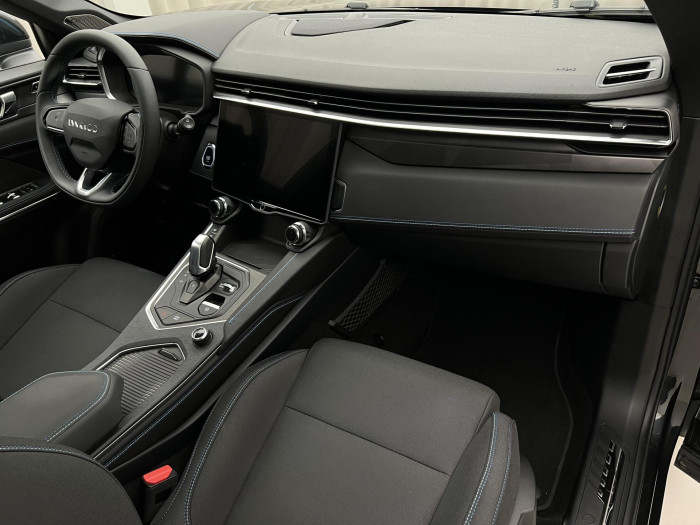 Lynk & Co 01 PHEV DCT AUT 1.maj.