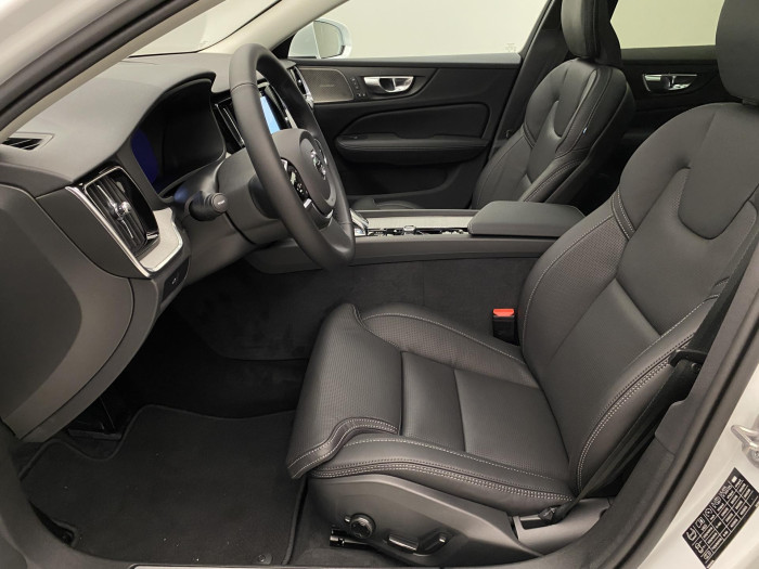 Volvo V60 B4 AUT BRIGHT PLUS