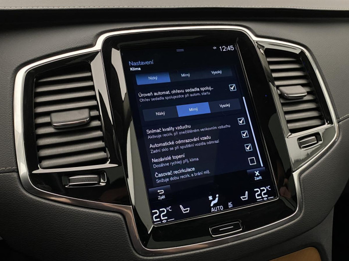 Volvo XC90 T8 AWD INSCRIPTION REZERVACE