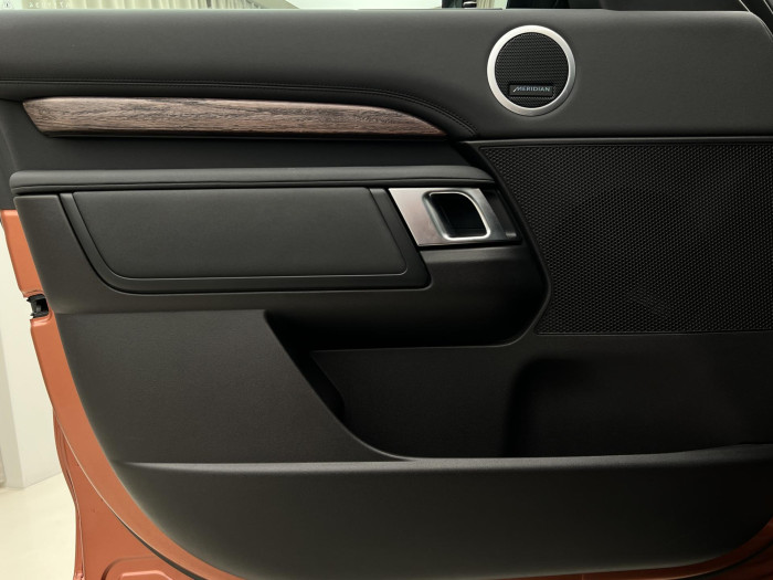 Land Rover Discovery 3.0 TDV6 HSE AWD AUT CZ