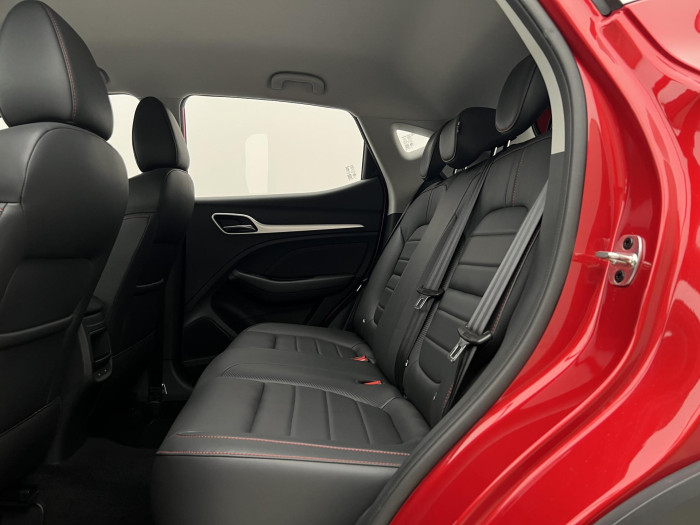 MG ZS 1.0T EXCLUSIVE AUT CZ 1.maj. 1.0 Exclusive