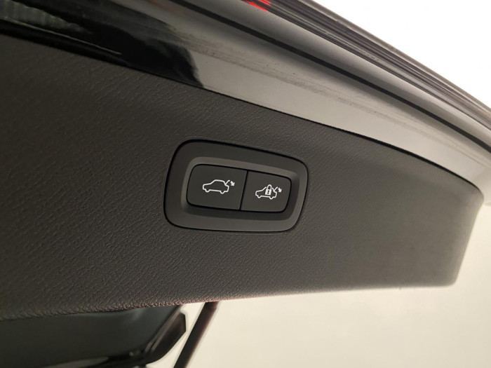 Volvo XC90 D5 AWD MOMENTUM AUT 2.0 d Momentum
