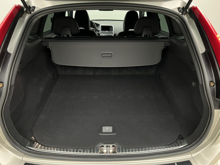 Volvo XC60 D4 AWD MOMENTUM AUT 2.4 d Momentum