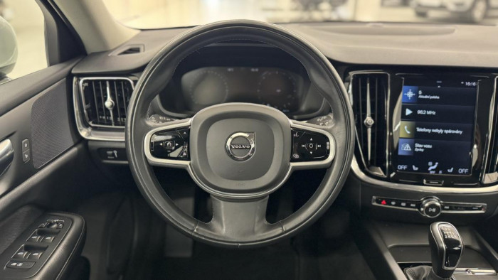 Volvo V60 D3 MOMENTUM REZERVACE 2.0 d Momentum