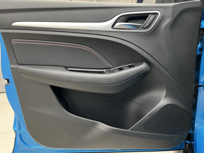 MG ZS 1.5 ESSENTIAL PLUS CZ