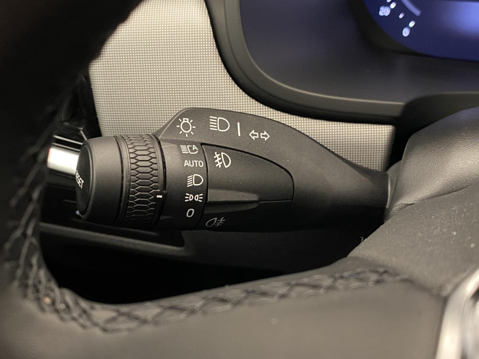 Volvo V90 T6 AWD RECHARGE DARK PLUS