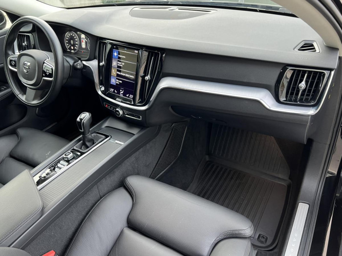 Volvo V60 D3 MOMENTUM 1.maj. 2.0 d Momentum
