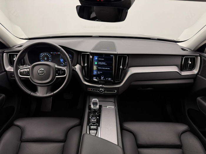 Volvo XC60 B4 AWD INSCRIPTION AUT