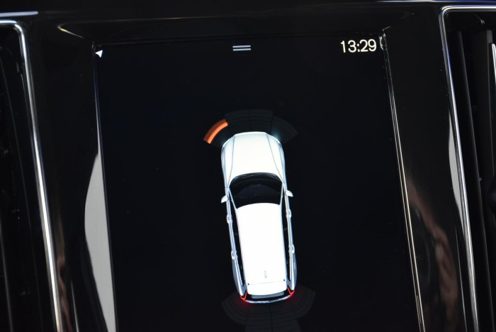 Volvo V60 B4 MOMENTUM REZERVACE 2.0 Momentum